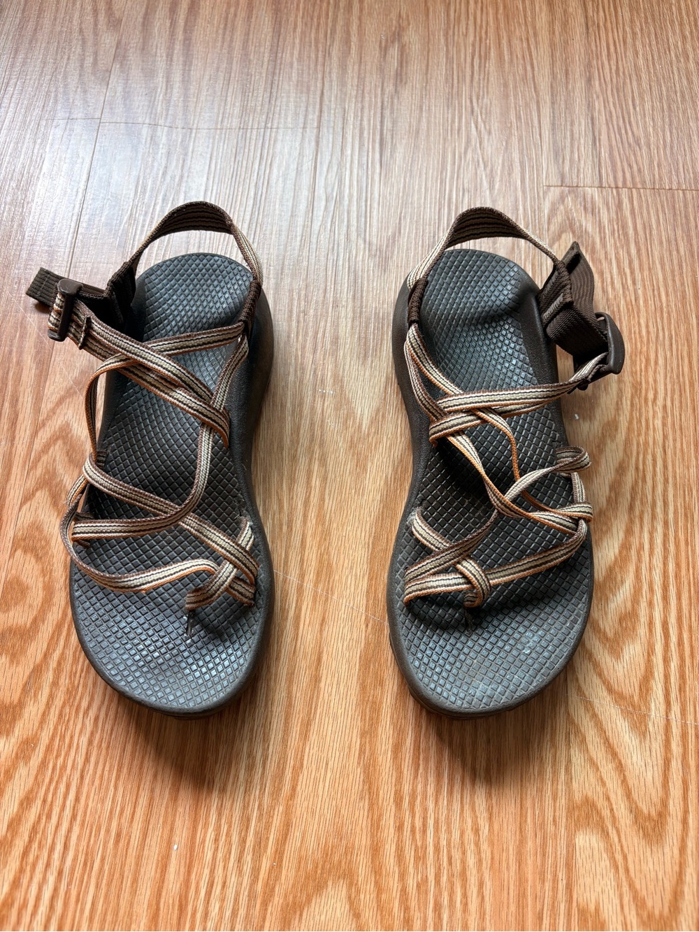 Chaco Womens Strappy Outdoor Sandals - Brown